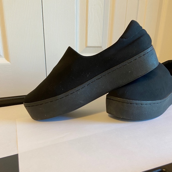 Karl Lagerfeld Paris Vienne Mesh Platform Sneakers Size 8 - Picture 9 of 10